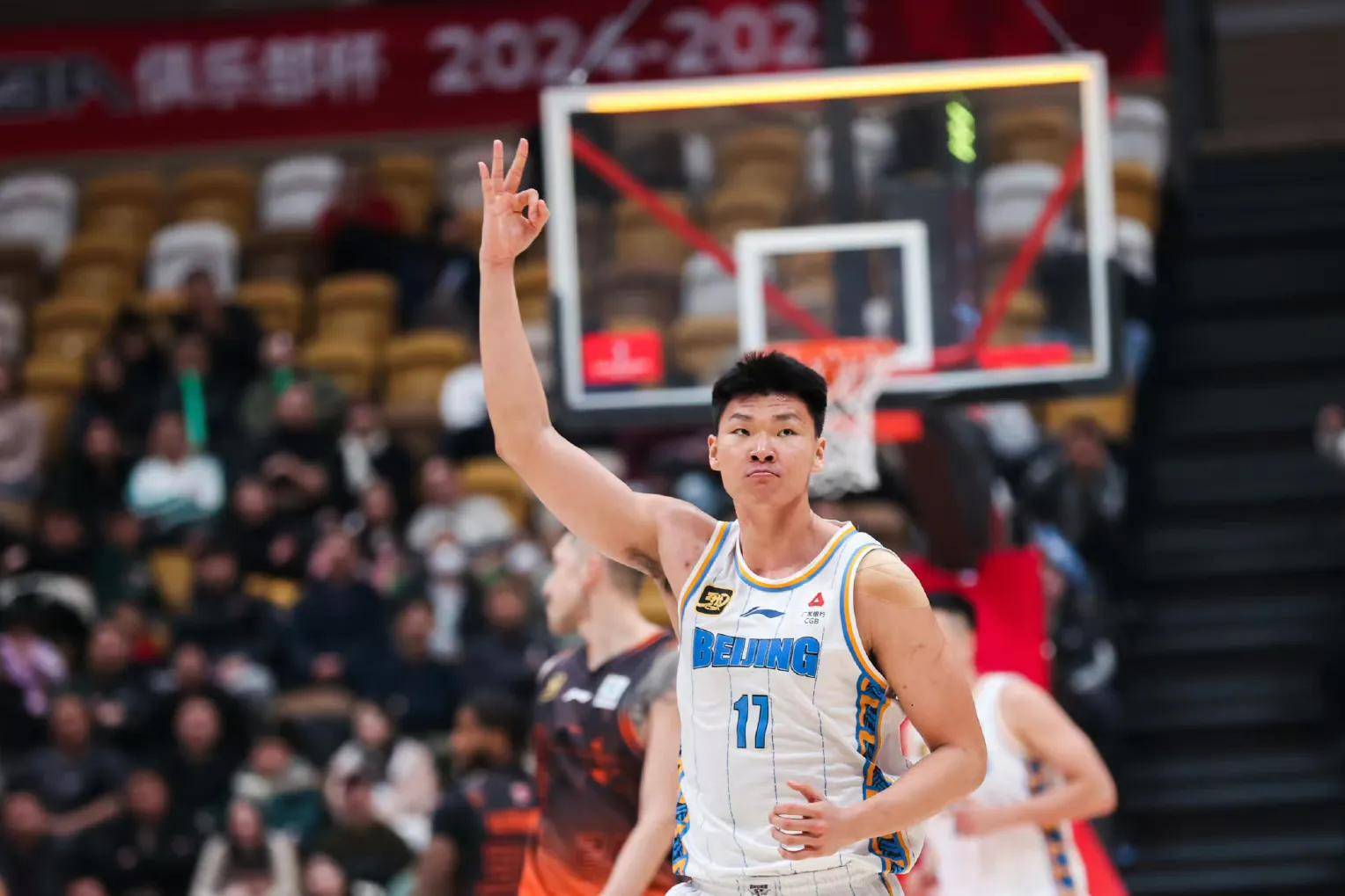 包含转会期体能课后;北京国安篮板制胜备战NBA常规赛;底气十足;年轻球员得到机会的词条-九游官网入口
