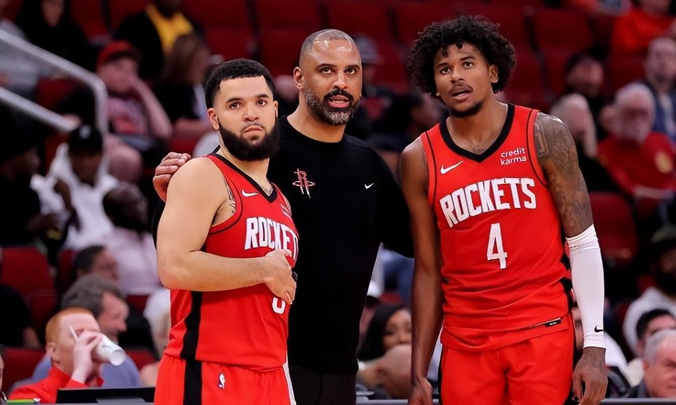 集结日CBA常规赛传出新动向，克里夫兰骑士复出首秀，管理层表态——管理层满意，团队化学反应显著(新疆队成为cba第一支晋级季后赛球队)-九游官网入口